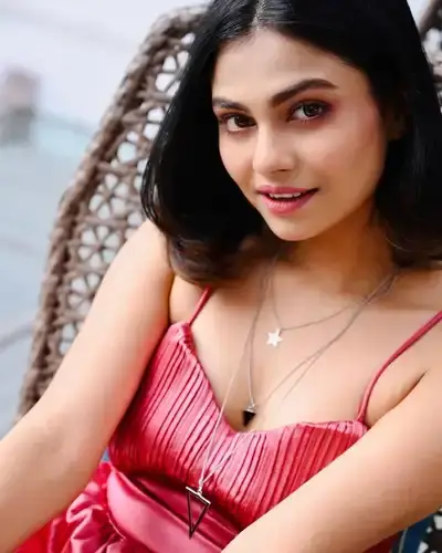 Call Girls Service in Maynaguri